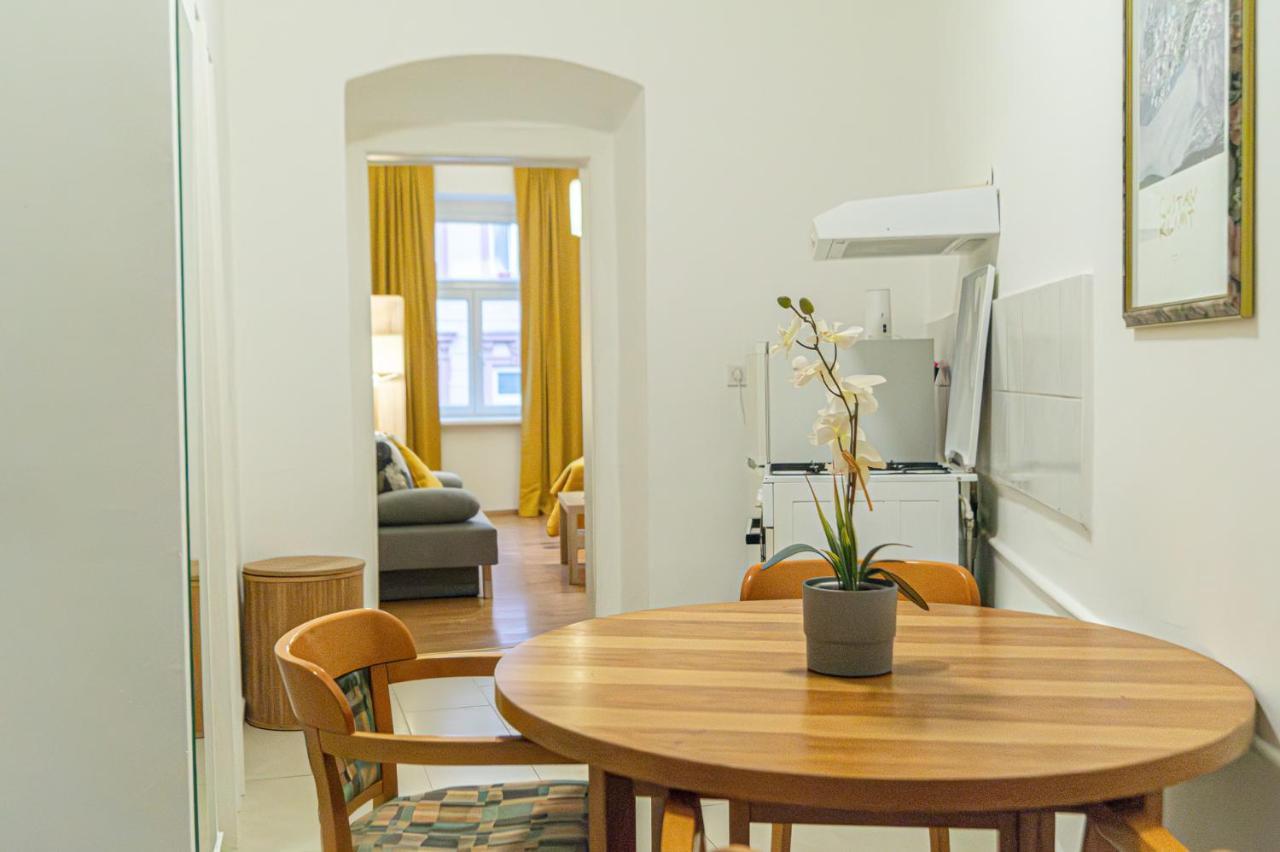 Economy 1Br Apartment Well Connected To The Whole City 비엔나 외부 사진